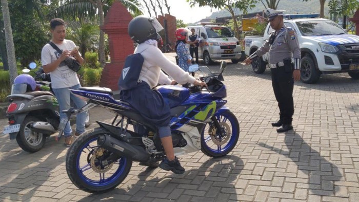 Pelajar di Trenggalek saat terjaring Operasi Patuh Semeru 2025