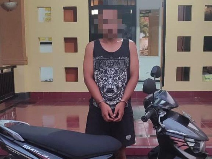 Polsek Sandubaya mengamankan seorang residivis lasus pencurian asal  Cakranegara, Mataram, Sabtu (26/7/2025). (dok Polsek Sandubaya)