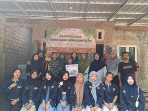Mahasiswa Unej Ajak Warga Mandiri Kelola Sampah Lewat Green Bank