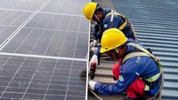Panel-panel surya kini terpasang di beberapa lokasi, menghadirkan solusi efisien untuk operasional sekaligus mengurangi ketergantungan pada energi fosil.  