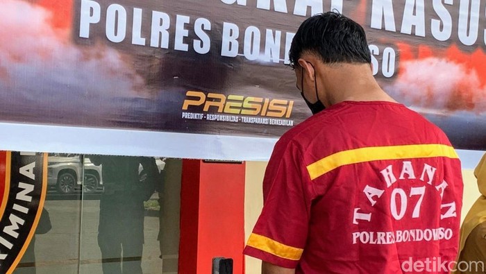 Satu dari 6 pelaku perundungan remaja di bawah umur di Bondowoso saat gelar kasus di Mapolres Bondowoso.