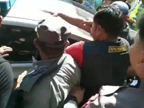 Viral Pelakor di Makassar Labrak Istri Sah Berujung Digeruduk Warga