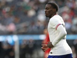 Satu Orang di Juventus Halangi Weah ke Marseille
