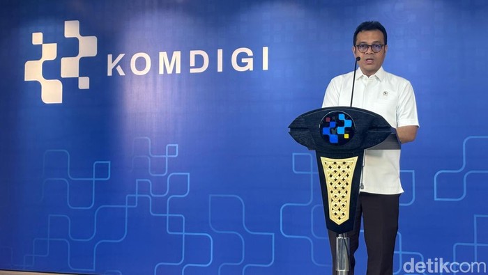 Wamenkomdigi Nezar Patria