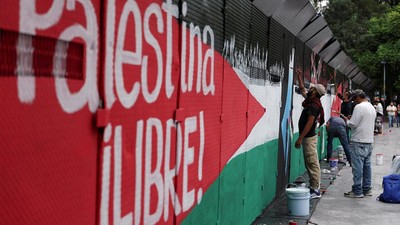 Warga Meksiko Lukis Mural Palestina, Serukan Aksi Kemanusiaan untuk Gaza