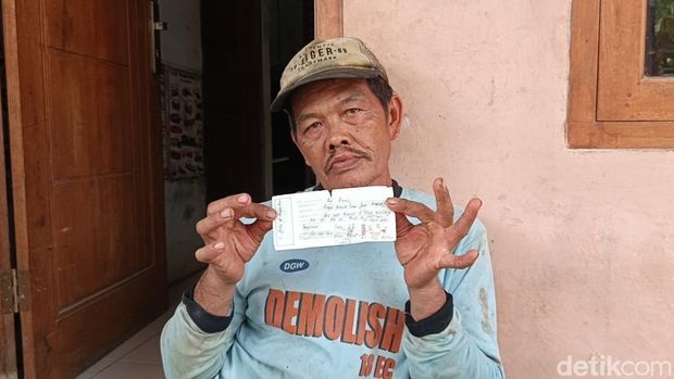 Gandi (57) pembeli bangunan Posyandu dan jadi rumah hunian