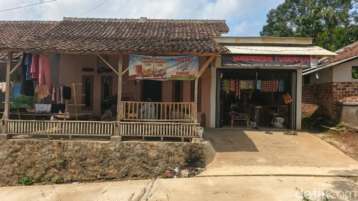 Bangunan Posyandu di Sukabumi yang dijual bu kades. Kini ditinggali pembeli.