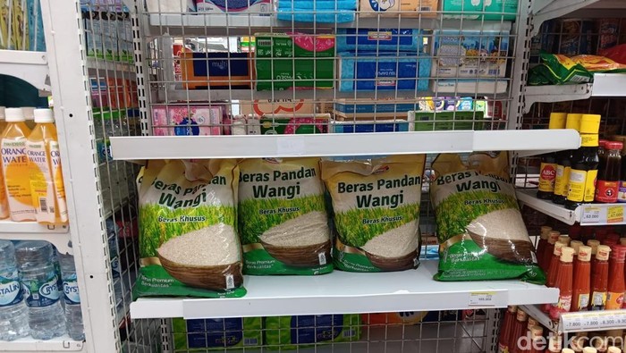 Beras Premium di MInimarket
