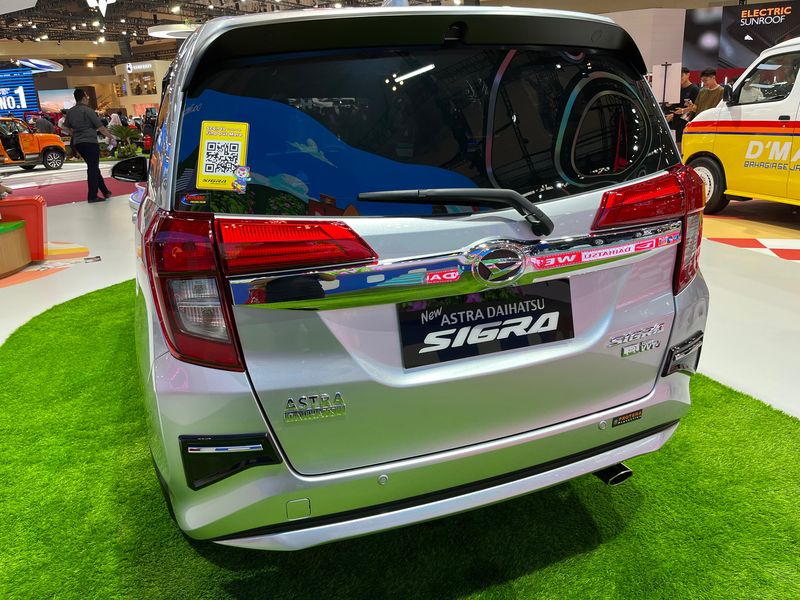 Daihatsu segarkan tampilan Sigra R Deluxe