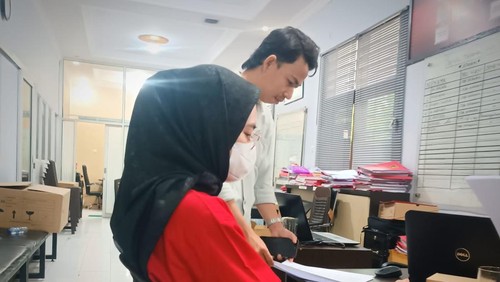 Ditreskrimum Polda NTB melakukan pemeriksaan tambahan terhadap Misri Puspita Sari, Selasa (29/7/2025). Misri adalah salah satu tersangka tewasnya Brigadir Muhammad Nurhadi. (Dok, Kuasa hukum Misri, Yan Mangandar)
