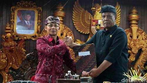 DPRD Klungkung dan Pemerintah Kabupaten Klungkung resmi menetapkan Ranperda tentang RPJMD Tahun 2025-2029 menjadi peraturan daerah.