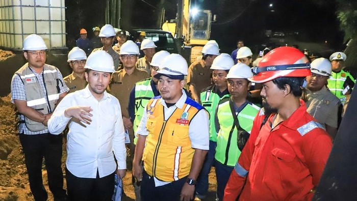 Emil Dardak meninjau jalur gumitir Jember