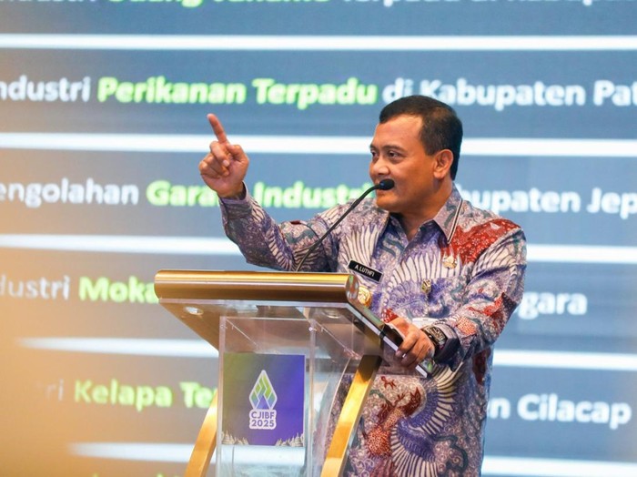 Gubernur Jateng, Ahmad Luthfi, di acara Central Java Investment Business Forum (CJIBF) 2025 di Hotel Bidakara Jakarta, Selasa (29/7/2025).