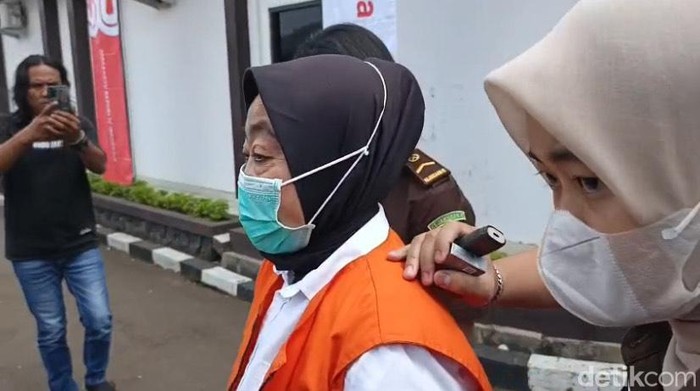 Kades Cikujang Heni Mulyani tersangka korupsi
