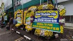 Karangan Bunga Penuhi Rumah Duka Kwik Kian Gie