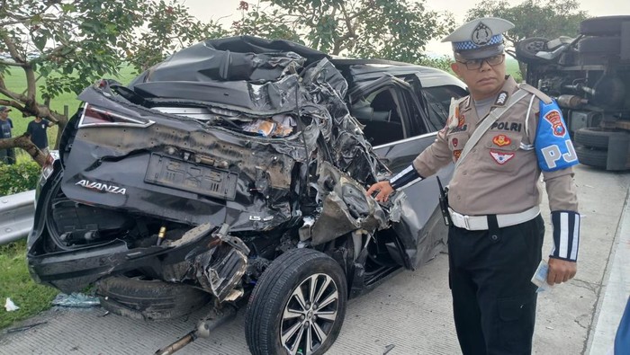 Kecelakaan di Tol Jombang