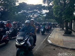 Cerita Menerjang Macet dari Cimahi ke Bandung, Dari Sabar Sampai Pasrah