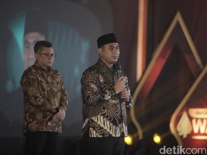 Taj Yasin Mengenang Sosok Mbah Moen di detikJateng-Jogja Awards 2025