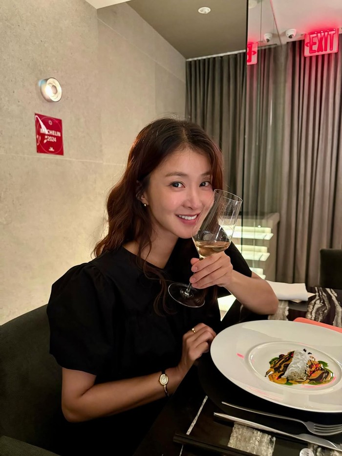 Lee Si Young liburan ke New York.