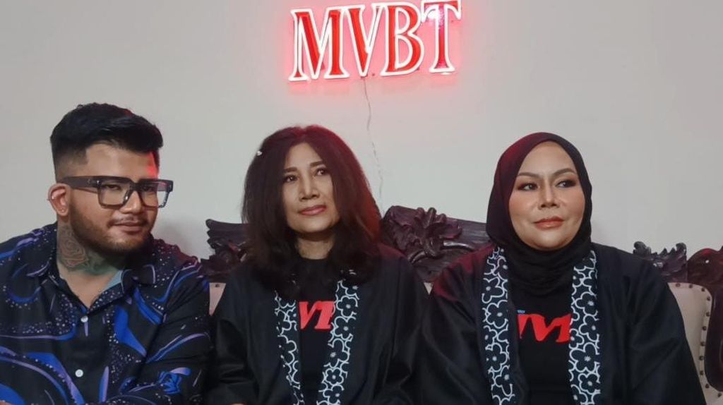 Mak Vera Orbitkan Penyanyi Rey Savero Usai Bikin Manajemen Baru