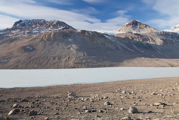 McMurdo Dry Valleys tempat terkering di dunia
