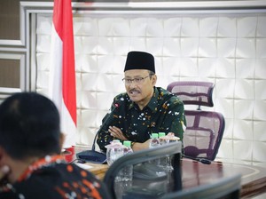 Mensos Respons Usulan Seskab Teddy Jadi Duta Sekolah Rakyat