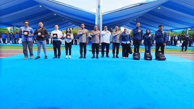 Momen buruh apresiasi Kapolri (dok.Polri)