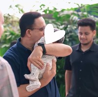 6 Public Figure Bahagia Jadi Kakek-Nenek di 2025, Sule hingga Anies Baswedan