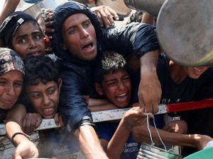 Panci Kosong di Antara Jeritan Anak-anak Gaza yang Terancam Malnutrisi