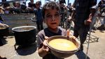 Panci Kosong dan Teriakan Kelaparan Menggema di Gaza