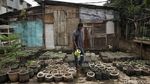 Potret Warga Kampung Bayam Menanti Rumah yang Dijanjikan
