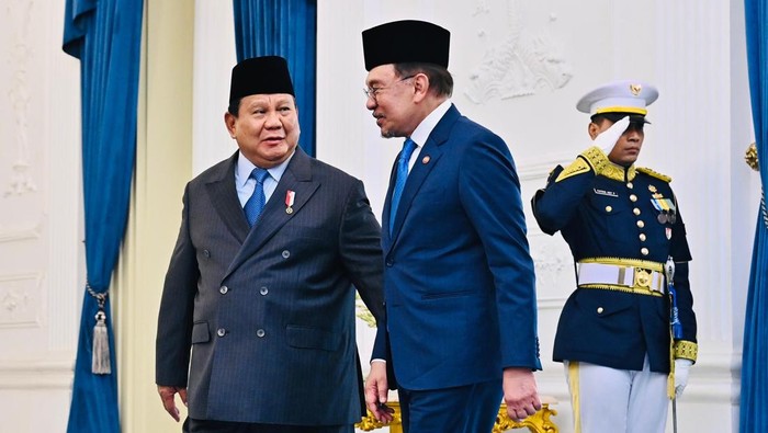Pertemuan tete a tete Prabowo Subianto dan Anwar Ibrahim di Istana Merdeka, Jakarta, Selasa (29/7/2025).