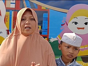 Ibu Pemulung Terharu Anak Bisa Sekolah Lagi Berkat Bantuan BerbuatBaik.id
