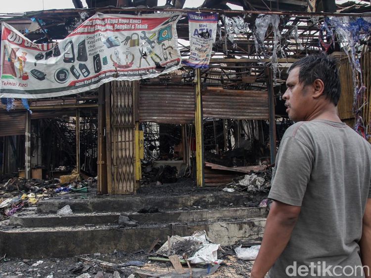 Suasana Pasar Taman Puring Usai Kebakaran, Dagangan Ludes