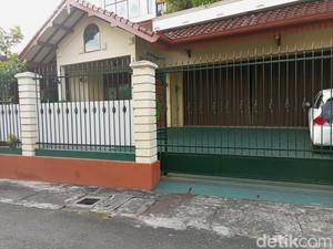 3 Benda Janggal dalam Amplop Sehari Setelah Pemakaman Arya Daru