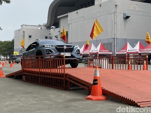Tes Suzuki Fronx di GIIAS 2025: Rasakan Performa dan Kenyamanannya