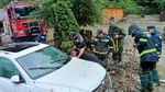 Banjir Lumpuhkan Rumania, Rumah-Jalanan Rusak
