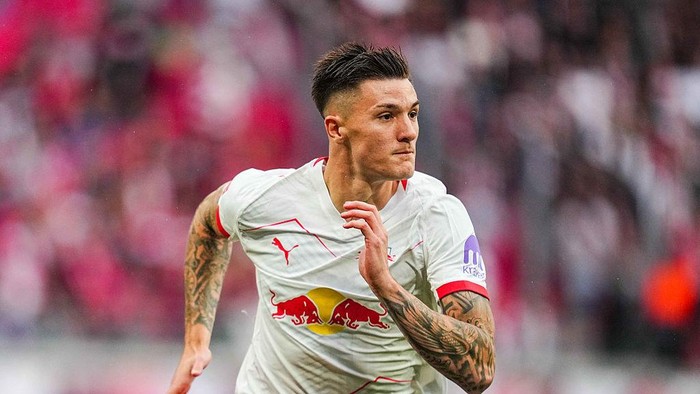 Benjamin Sesko of RB Leipzig  looks on during the 1. Bundesliga match between RB Leipzig and VfB Stuttgart at Red Bull arena, Leipzig, Germany on May 17, 2025. (Photo by Ulrik Pedersen/NurPhoto via Getty Images)