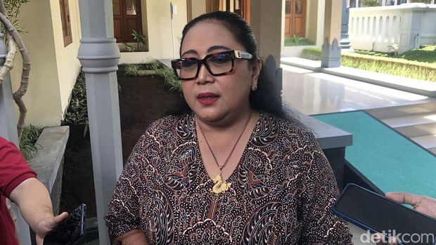 Bupati Gunungkidul Endah Subekti Kuntariningsih di kompleks Kepatihan, Kota Jogja, Selasa (29/7/2025).