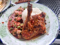 Sedap! Di Cikini Ada Nasi Balap Puyung dan Sate Rembiga Khas Lombok