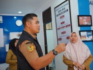 Plt Kadisdik Kalteng Tinjau Fasilitas Sekolah di SMKN 2 Palangka Raya