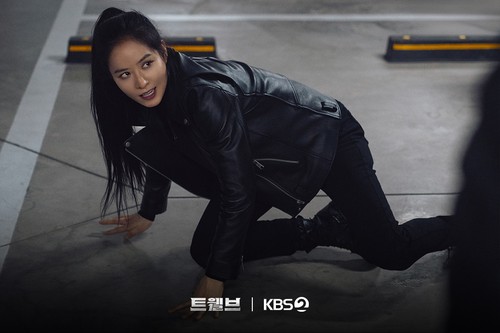 Adegan dalam drama Korea Twelve. Tayang 23 Agustus 2025 di KBS2 dan Disney+ Hotstar.