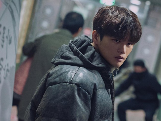 Adegan dalam drama Korea Twelve. Tayang 23 Agustus 2025 di KBS2 dan Disney+ Hotstar.