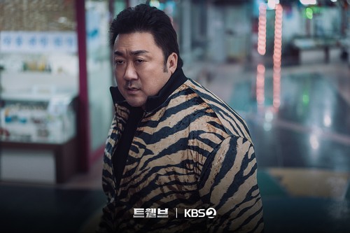 Adegan dalam drama Korea Twelve. Tayang 23 Agustus 2025 di KBS2 dan Disney+ Hotstar.