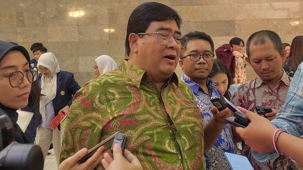 etua Asosiasi Pengusaha Indonesia (APINDO) Bidang Ketenagakerjaan, Bob Azam etua Asosiasi Pengusaha Indonesia (APINDO) Bidang Ketenagakerjaan, Bob Azam.