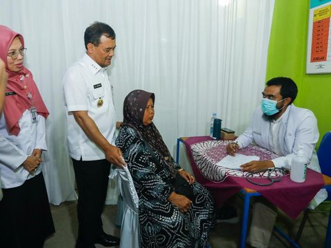 Gubernur Jateng, Ahmad Luthfi saat meninjau pelaksanaan program Speling, Rabu (30/7/2025).