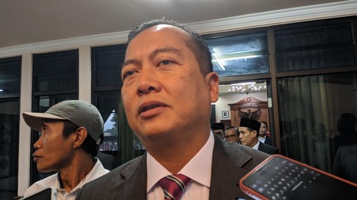 Gubernur NTB, Lalu Muhamad Iqbal, saat ditemui di kantor DPRD NTB, Rabu (30/7/2025). (Ahmad Viqi/detikBali)