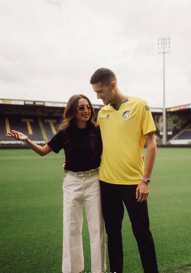 Dalam ketrangan unggahannya wanita 24 tahun itu juga mengaku sangat bangga dengan Justin Hubner. Buktikan kalau mereka salah. Aku sangat bangga kepadamu, tulisnya. Foto: Instagram/@jennifercoppenreal20