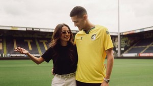 Di Instagram, Jennifer tulis caption manis yang langsung bikin netizen auto iri: So proud of you. Foto: Instagram Jennifer Coppen