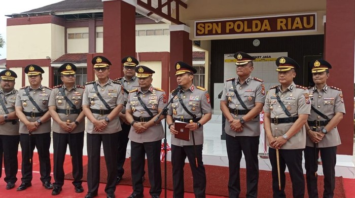 Kapolda Riau dan Jajaran